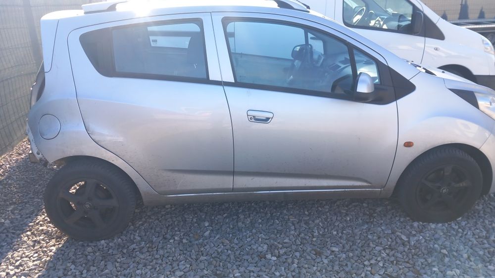 Chevrolet Spark M300 Drzwi Kolor GAN