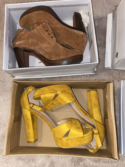 Lote 5 pares de sapatos/sandálias de salto – variados estilos