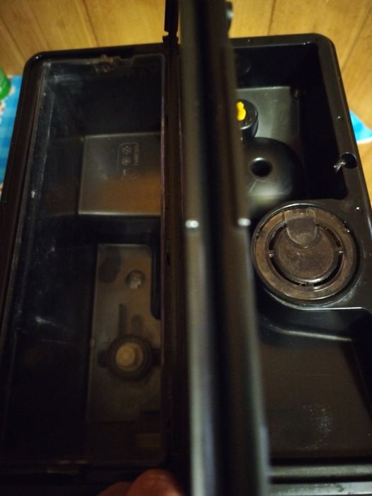 Продам кофе машину Philips Saeco