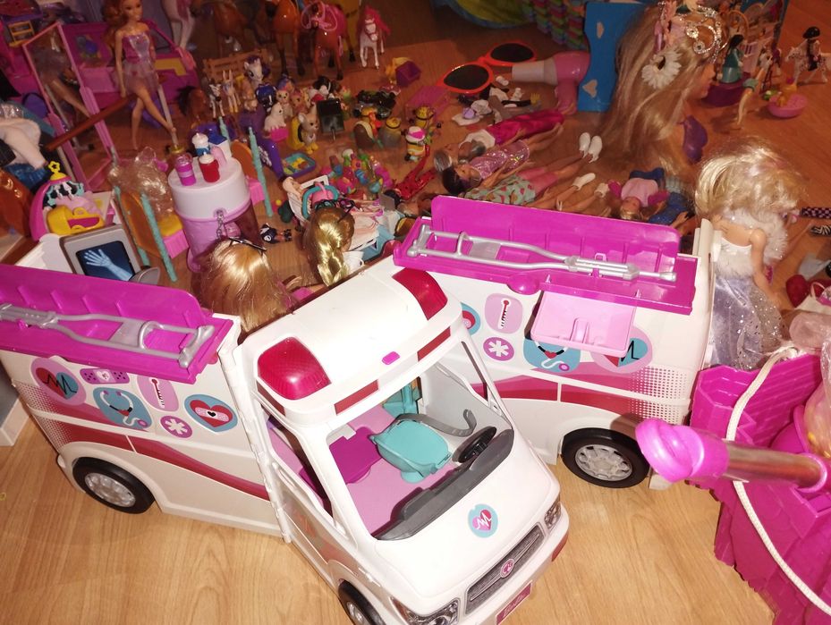 Karetka Barbie, lalki Barbie, zabawki zestaw wg opisu