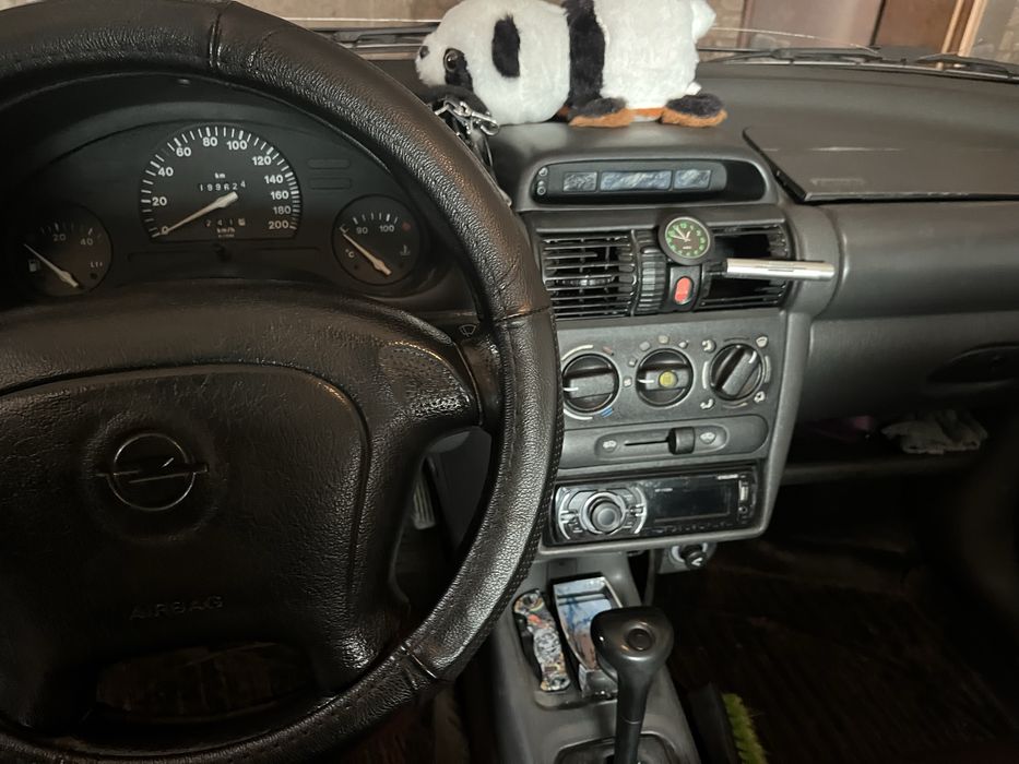 Продам опель корса автомат