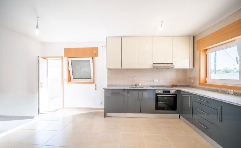 Apartamento T3 à venda em Amarante Lomba