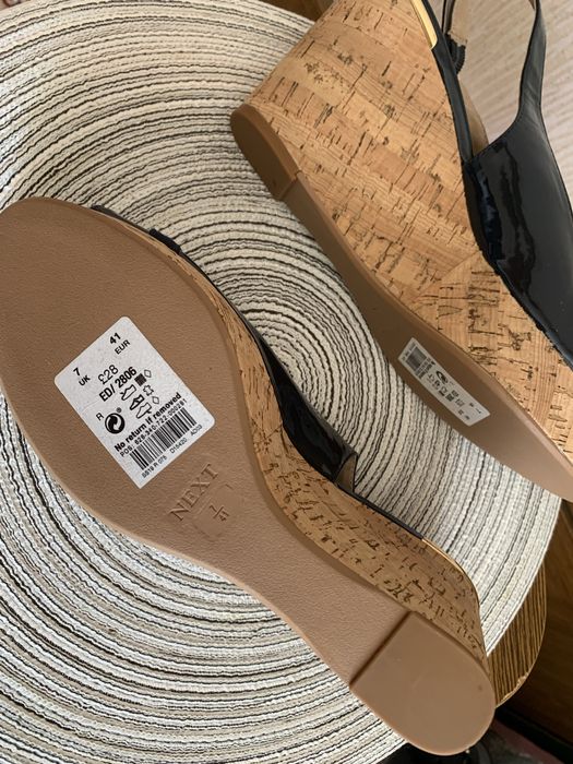 Босоніжки нові 41 розмір