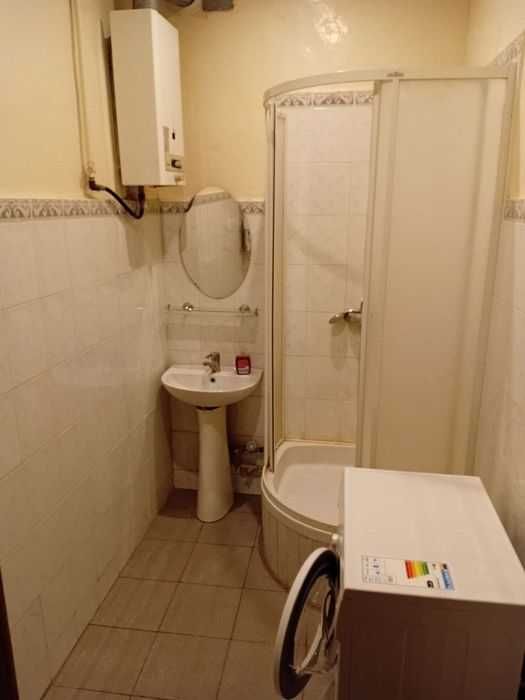 Продам 2 комнатную квартиру 66 м2 в центре, пер. Глиссада Джуса Vi