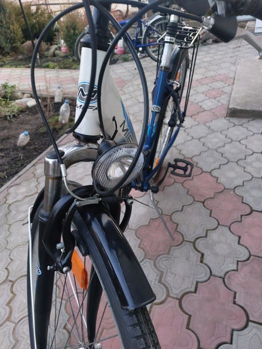 Велосипед Дорослий 28 радіус колеса. 21 передача.