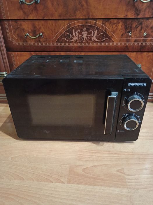Продам мікрохвильовку grunhelm 20mx68-lb