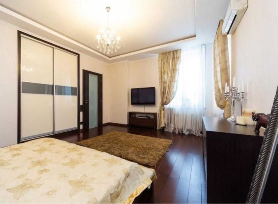 2-комнатная квартира по адресу Куликово поле пл. (площадь 80 м²) - Atlanta.ua - фото 3