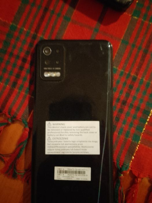 Telefon LG K62+ .