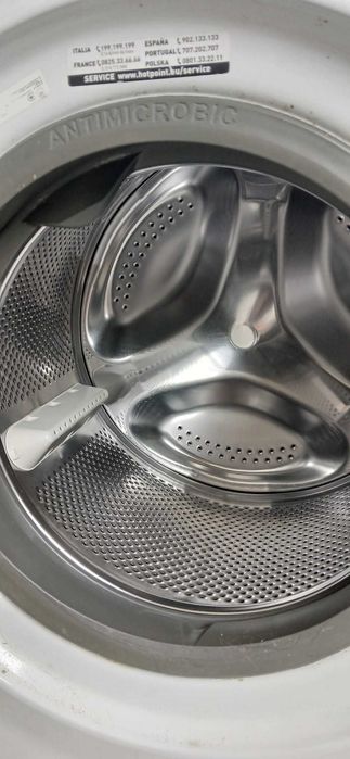 Máquina de lavar e roupa Ariston (7Kg) A+++