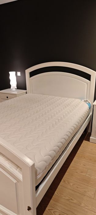 Cama Casal Madeira maciça branca