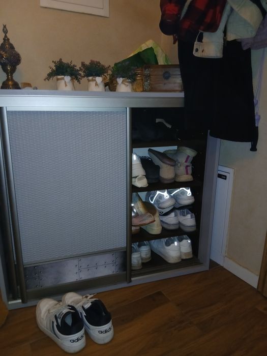 Szafka  na  buty