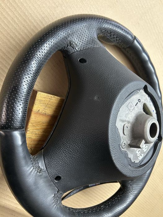 Kierownica mpakiet e90 e91 e92 e93 e87 e81 e82 BARDZO LADNA wysylka
