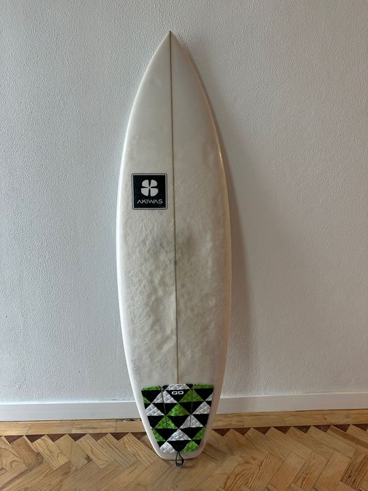 Surf board prancha de surf Akiwas Wave Grinder – 5’9”