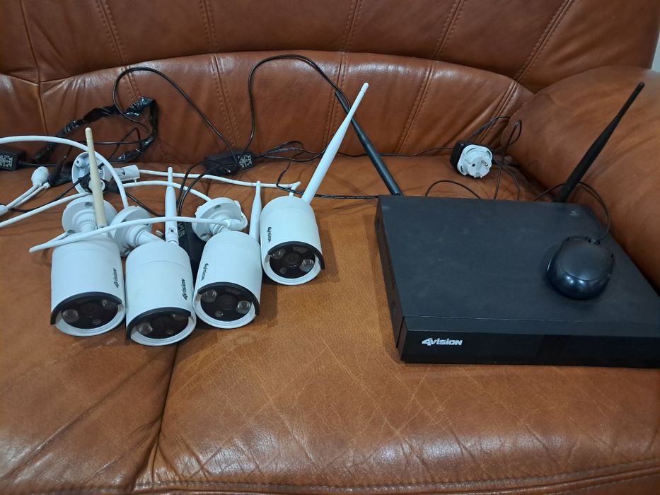 Monitoring wifi zestaw 4 kamery wifi + rejestrator