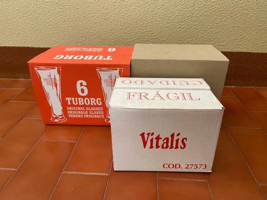 Conjunto copos novos na caixa