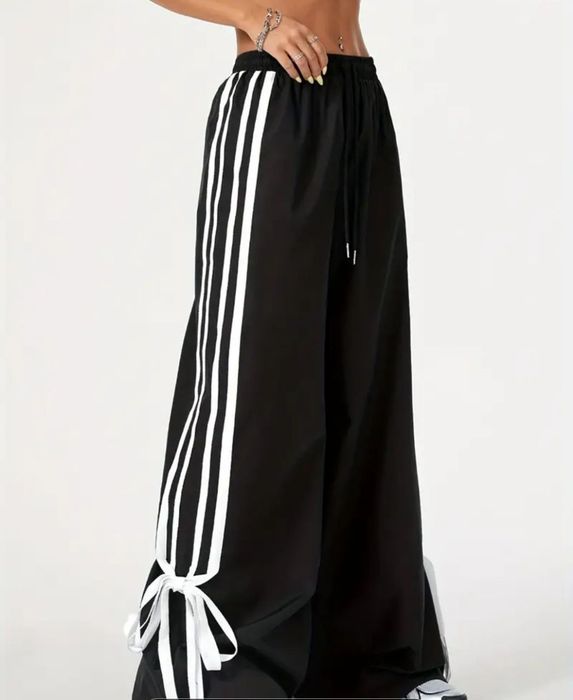 Нові модні жіночі чорні штани