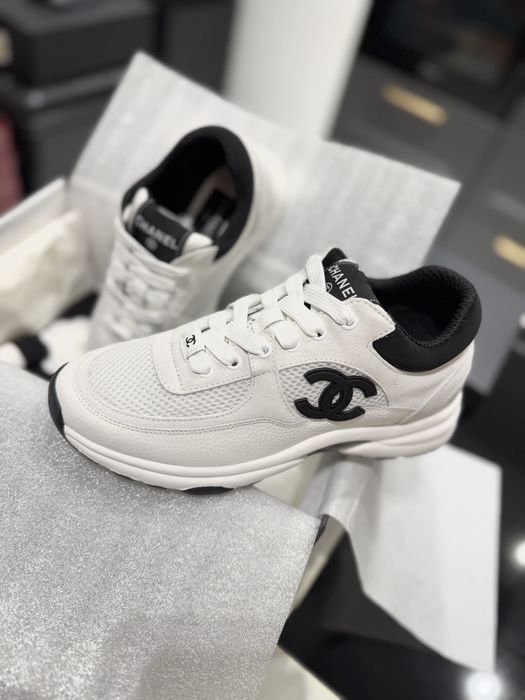 Sneakersy Chanel white/black