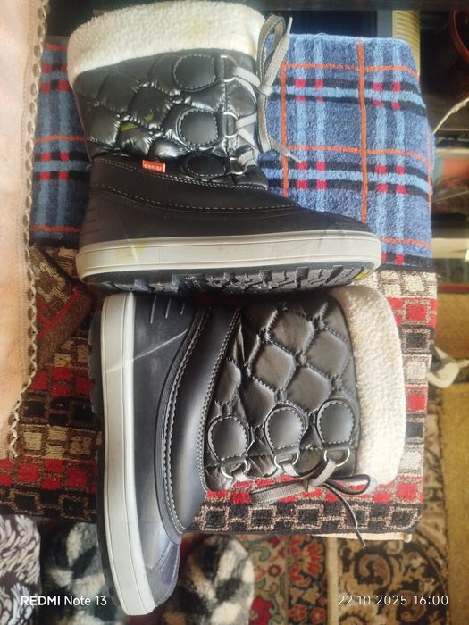 Сапожки Demar р.32-33 ц250гр.