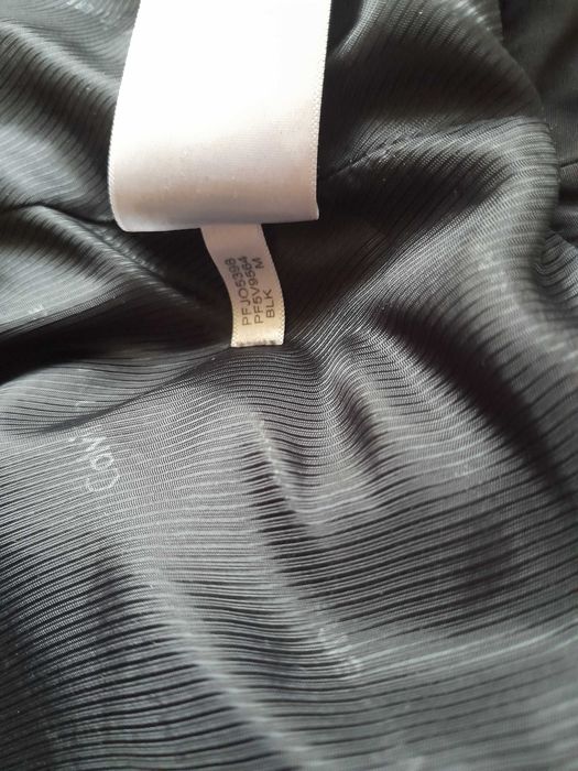 Жилет жилетка женская Calvin Klein р. М б/у