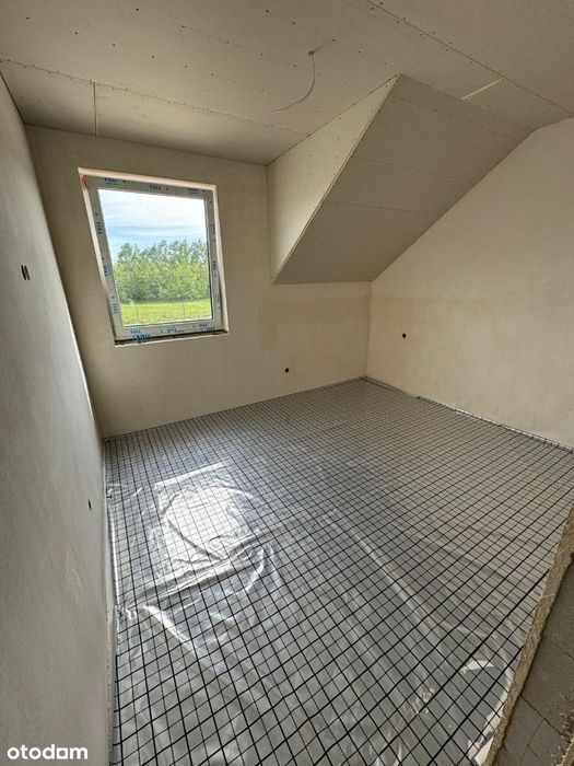 Nowy dom z dużym ogrodem, 5min od Końskich
