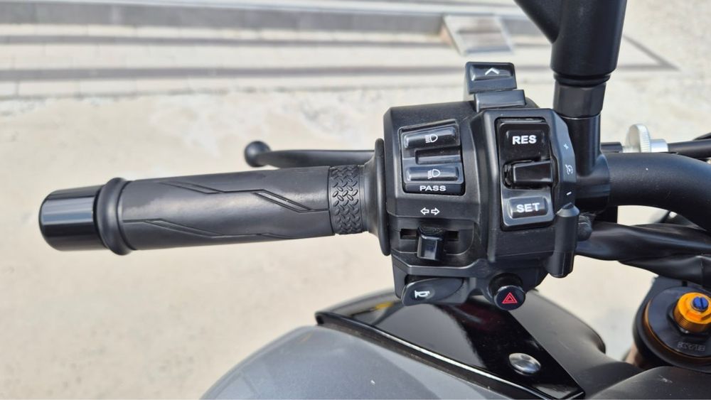 Офіційна Yamaha mt-09sp