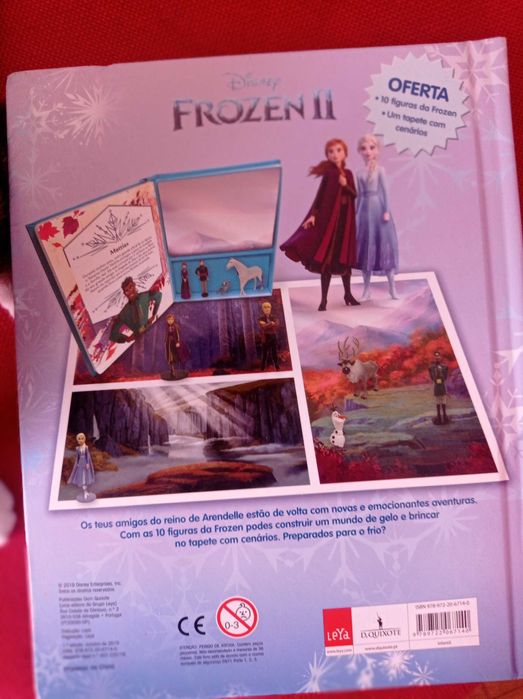 Livro com cenário e figuras da Frozes64283568580227122