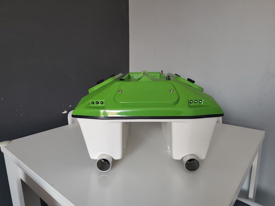 Łódka zanętowe HORNET