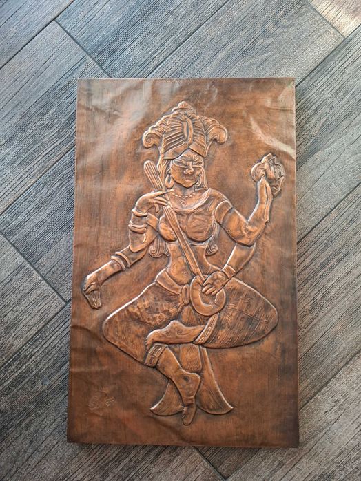 Ręcznie wykonana płaskorzeźba miedziana, hinduskie bóstwo