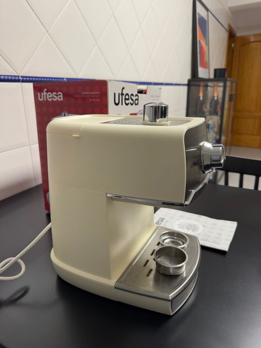 Ground Coffee Machine427936543881318401