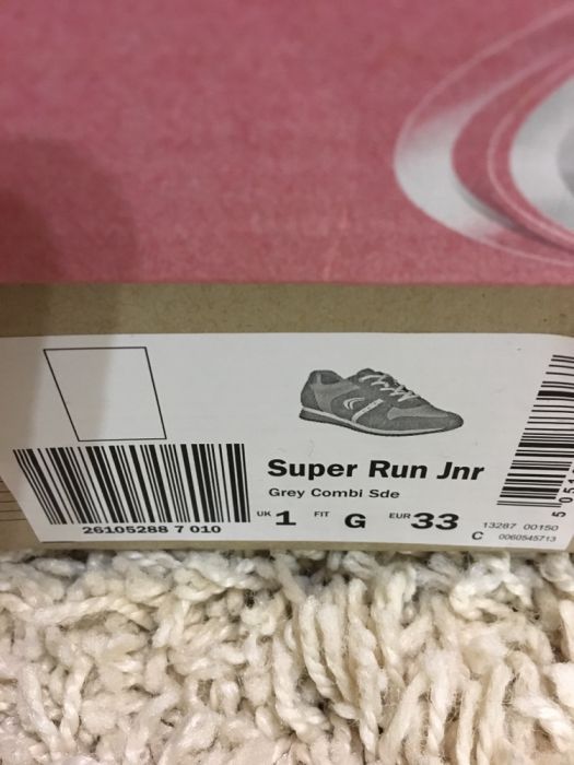 Продам кроссовки Clarks