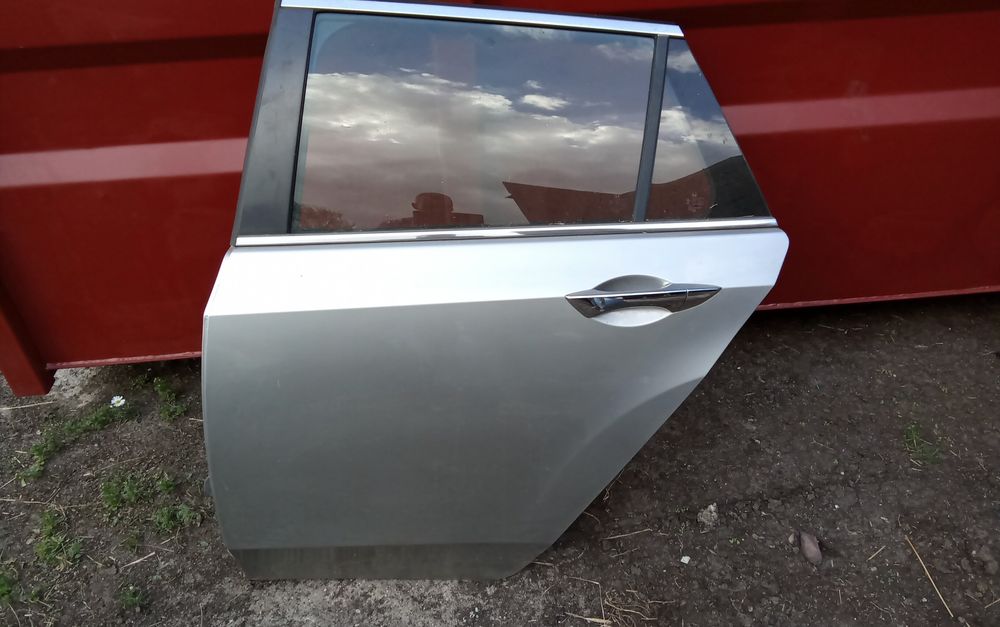 Drzwi lewy tył Honda Accord VIII kombi kod lakieru NH743M Radzymin