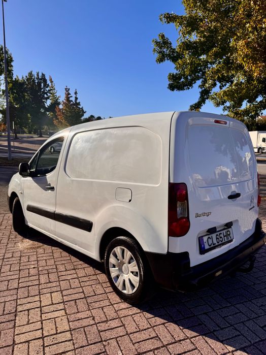 Citroen Berlingo 1.6 HDI | 75 CV | 2017 | 3 Lugares | AC | Revisão Feita