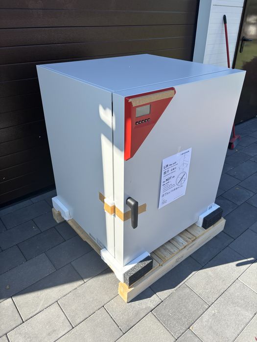 Suszarka laboratoryjna Binder FED 260