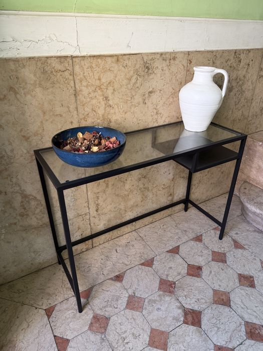 Mesa Vittsjö + Decoração