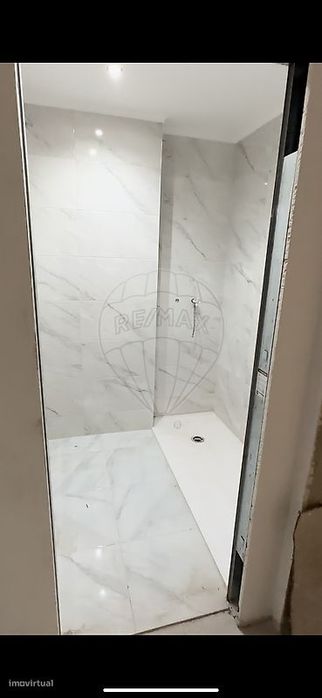 Apartamento T2 para venda — Massamá E Monte Abraão, Lisboa