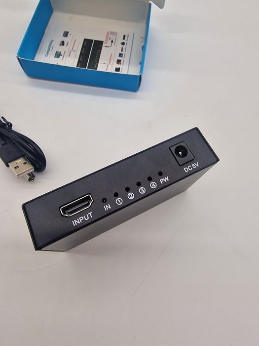 Rozgałęźnik 1x4 HDMI SPLITTER UHD 4K UltraHD x 2k 3D Do Komputerów Tv