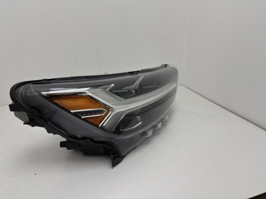 Фара права Volvo XC40 2018-2022 USA