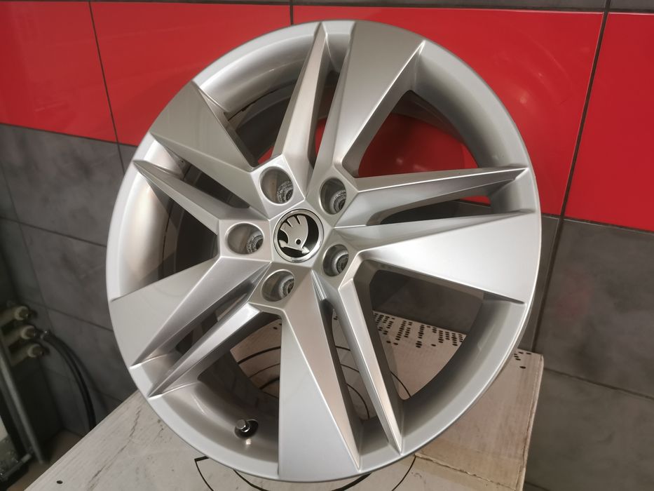 Felgi 17 5x112 Skoda Octavia Karoq Superb VW T- Roc Audi