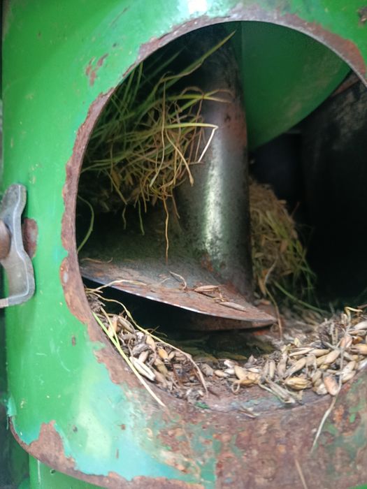 Комбайн John Deere 1042