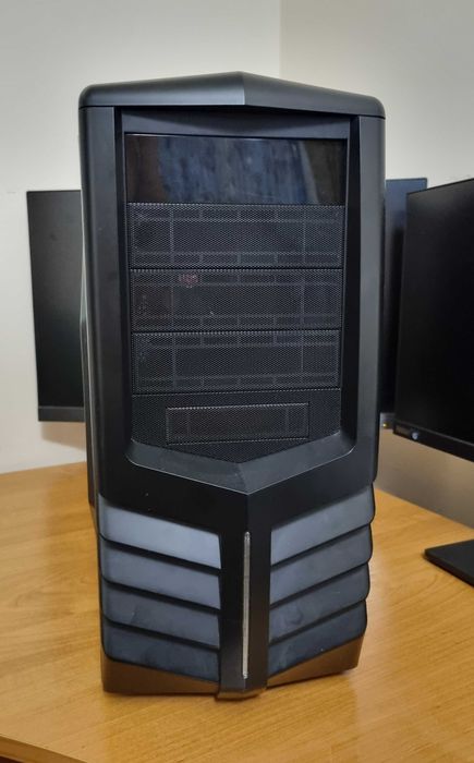 Legendarny Komputer Gamingowy MSI i7-6700 /MSI GTX-980Ti 6GB /DDR4 16GB-RAM / SSD