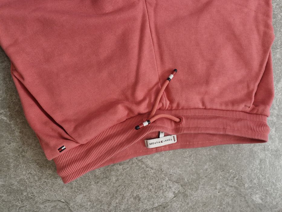 Różowe dresy Tommy Hilfiger 164