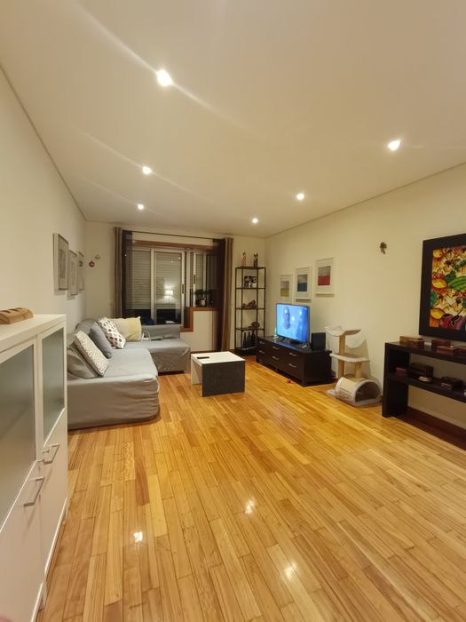 Quarto para arrendar