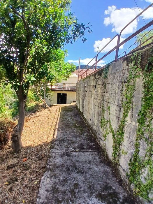 Excelente oportunidade!! Moradia com terreno.