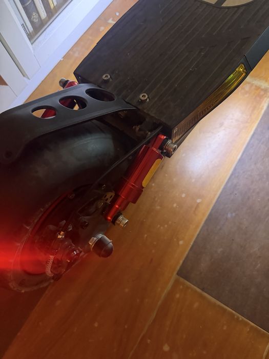 Vendo trotinete elétrica  UrbanGlide E-Crods Pro Lite 2 (ref. E-CRODS PRO LITE 2), 48V/ 10.4Ah, motor 500W nominal/48V.