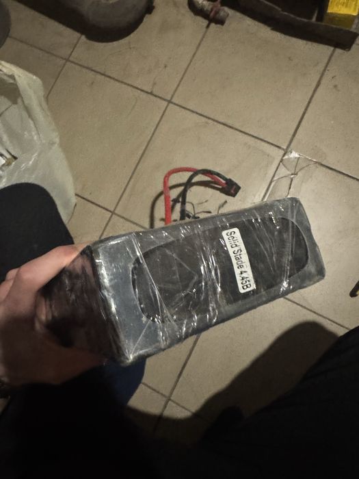 Батарея ємністю 66000 мАг. Это твердотельный аккумулятор Vampire Solid