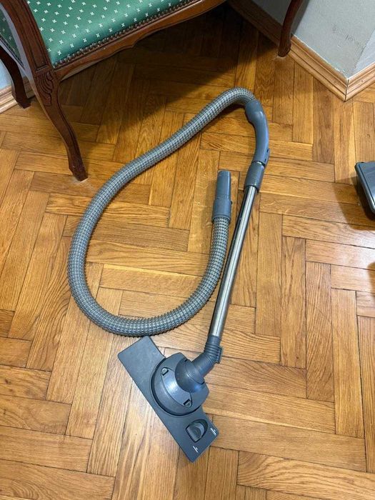 Продам миючий пилосос Zelmer Aquawelt 1600W (модель серії 919).