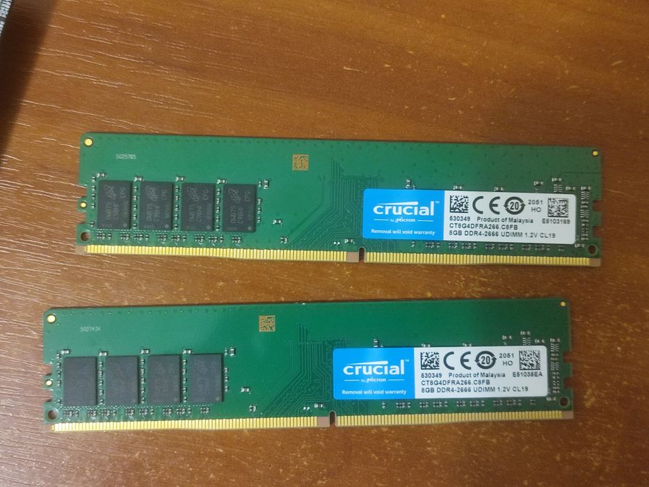 Комплекс з материної плати , процесору оперативної пам'яті та башні