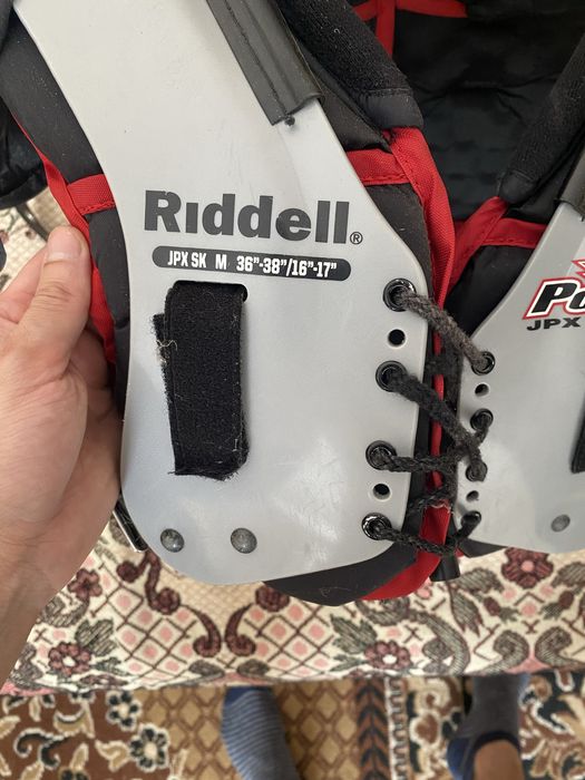 Каркас,захист,корпус Riddel для американського футболу