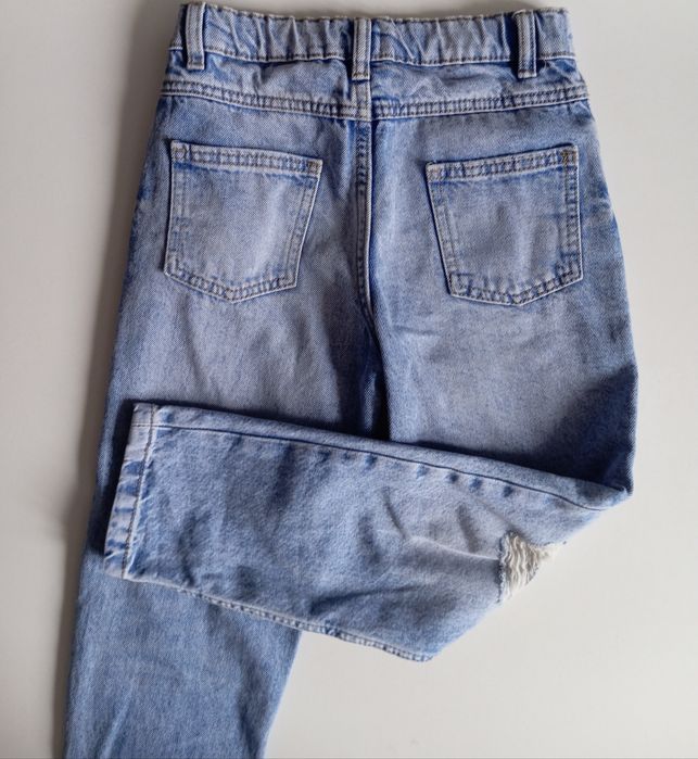 Spodnie jeansowe dżinsowe przetarcia F&F