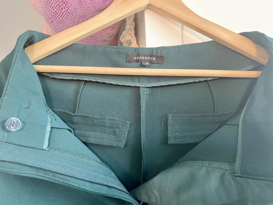 Eleganckie spodnie materialowe 38